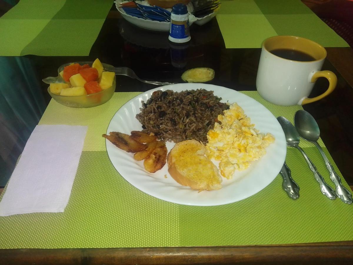 Alexander B&B Alajuela Kültér fotó